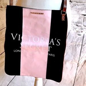 Victoria’s Secret Messenger Bag Crossbody 💫NEW💫